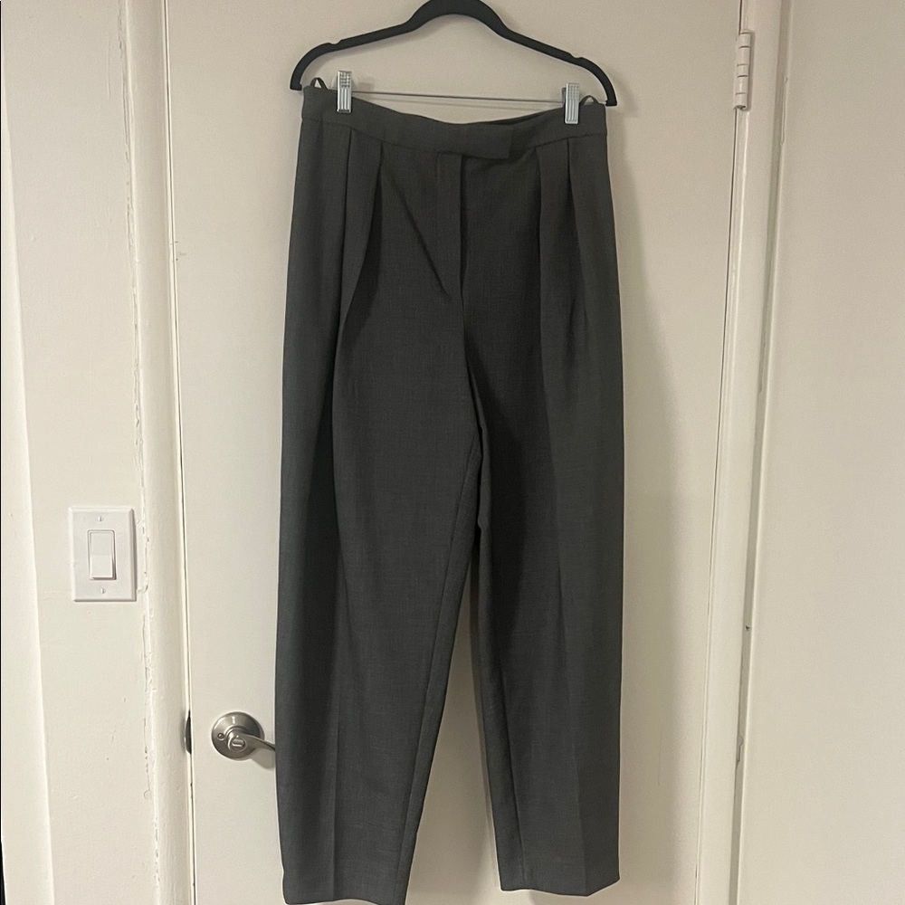 Babaton Noto Pant, size 12, grey